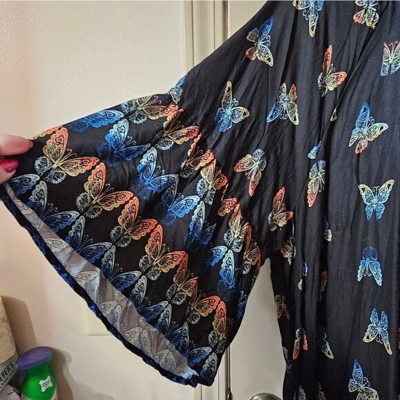 #214 EVANS multicolored butterflies on black Crinkle High-low Dress - Picture 3 of 9